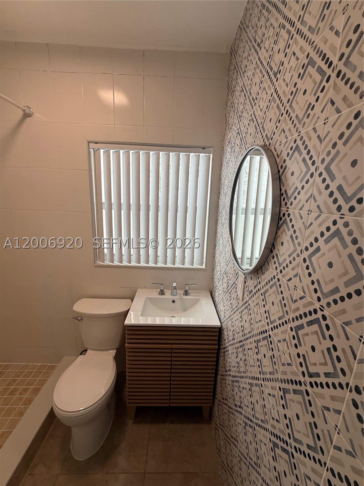 2816 Pine Tree Dr – photo 2