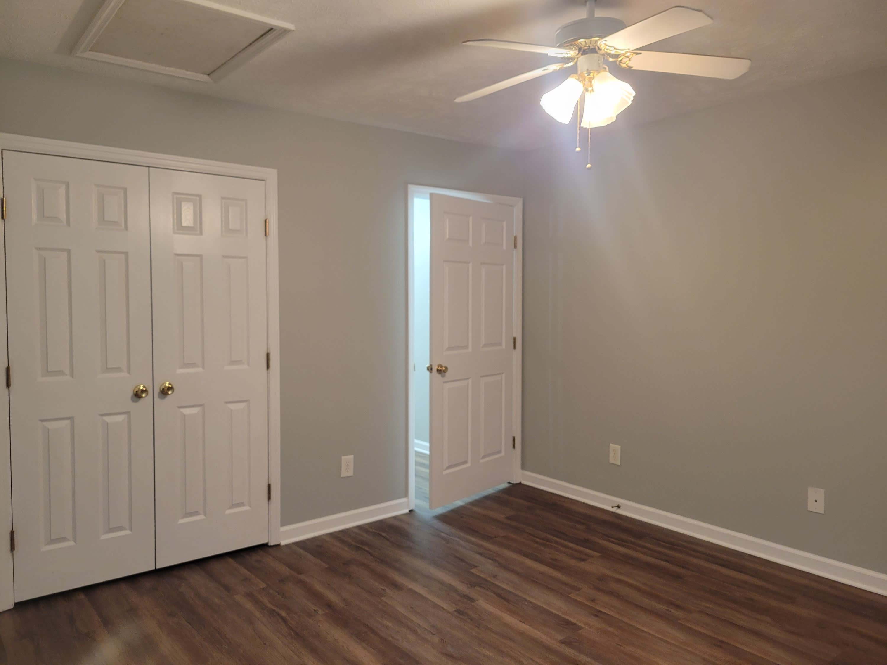 407-B Post Avenue – photo 2
