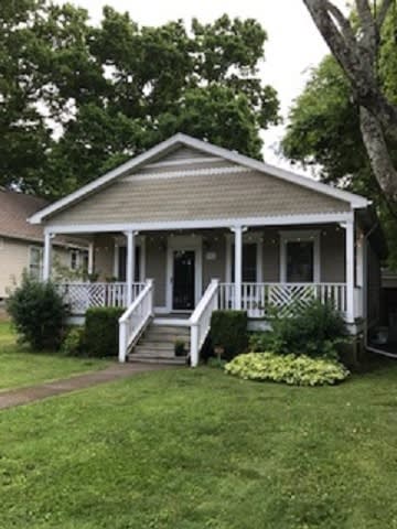 3907 Elkins Avenue – photo 1