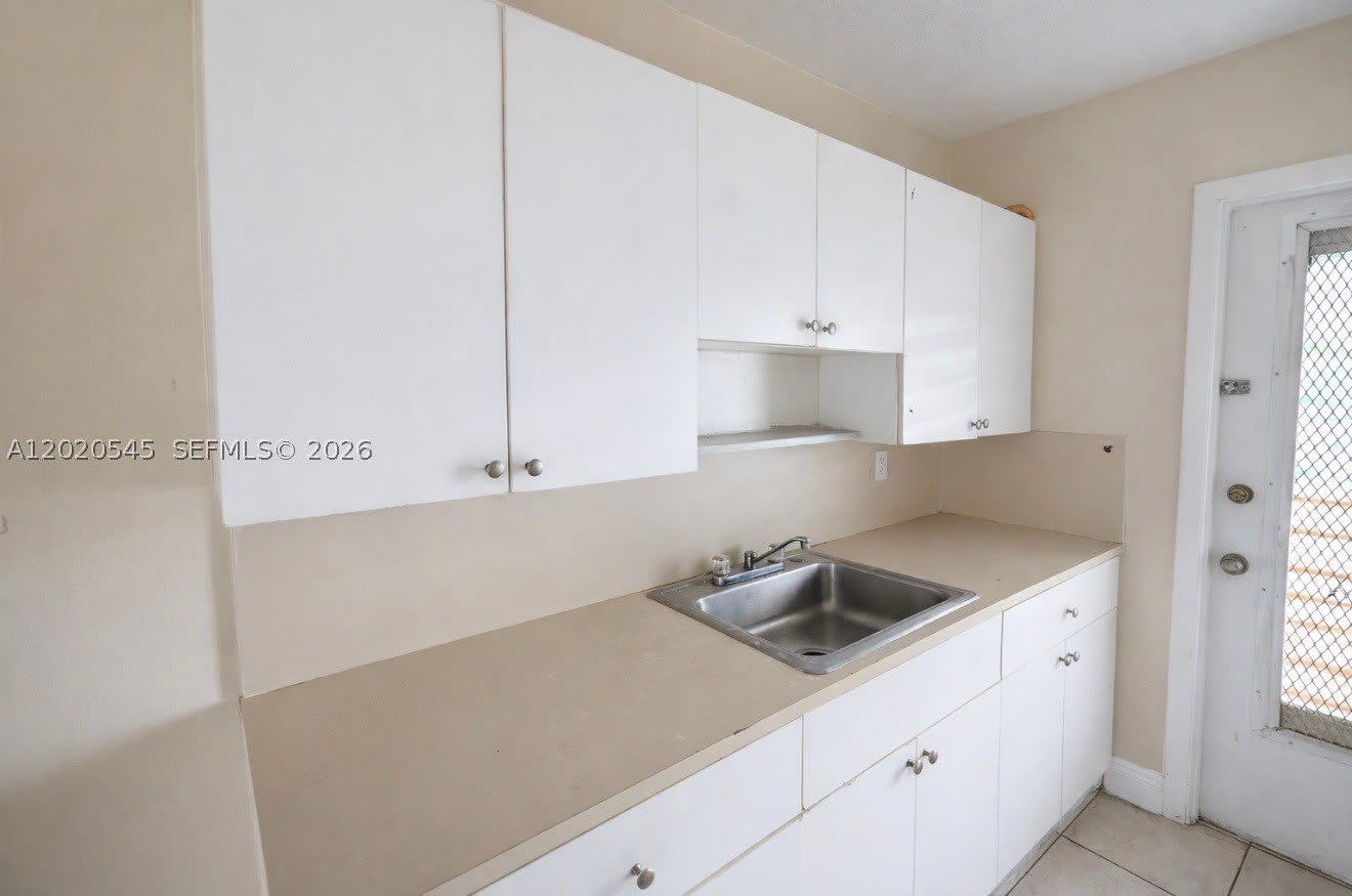 12275 NE 19th Ave – photo 3