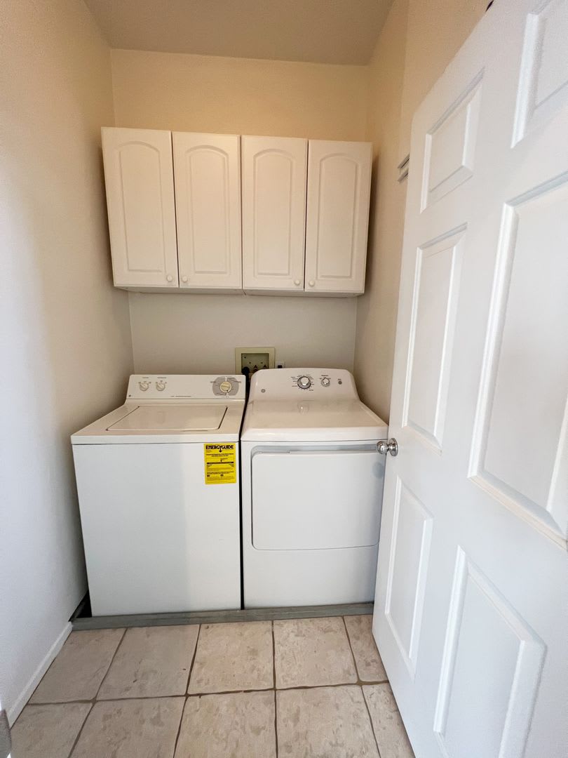 Large Townhome – photo 3
