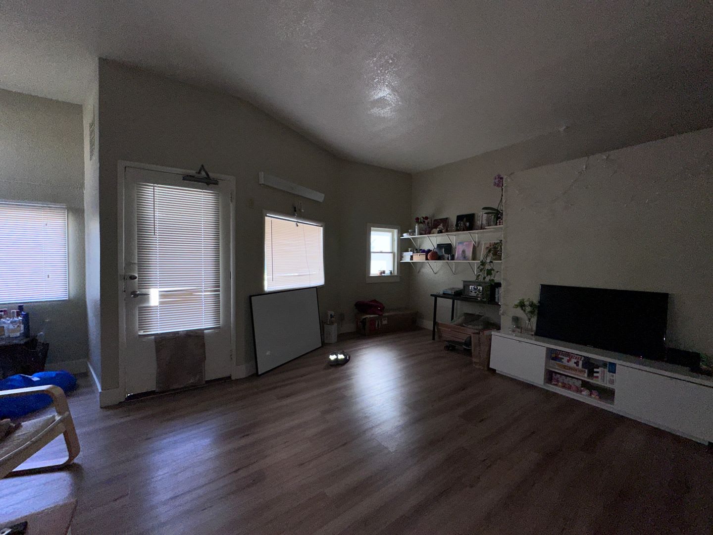 2100C – photo 2
