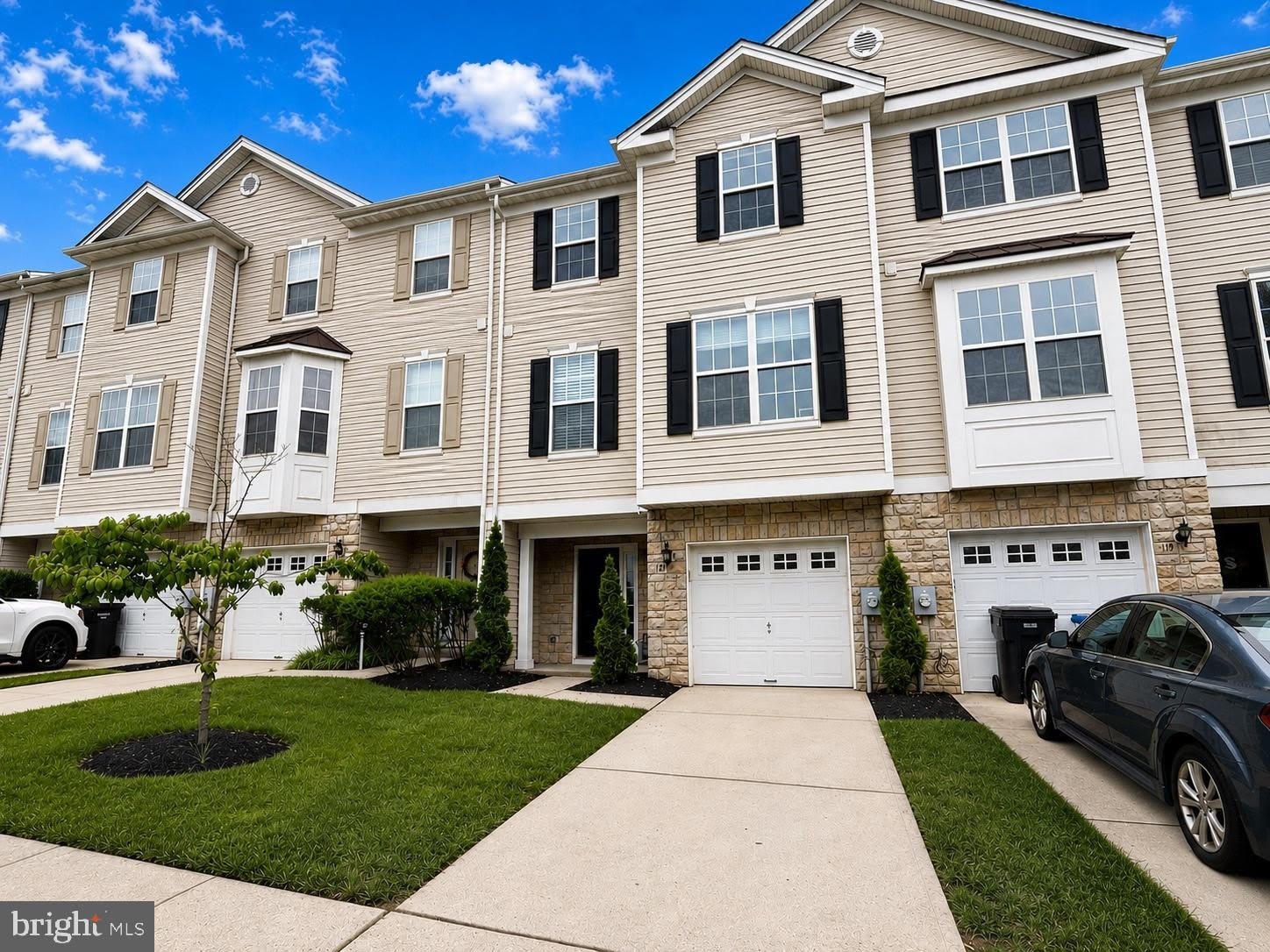 121 ACORN Drive – photo 1