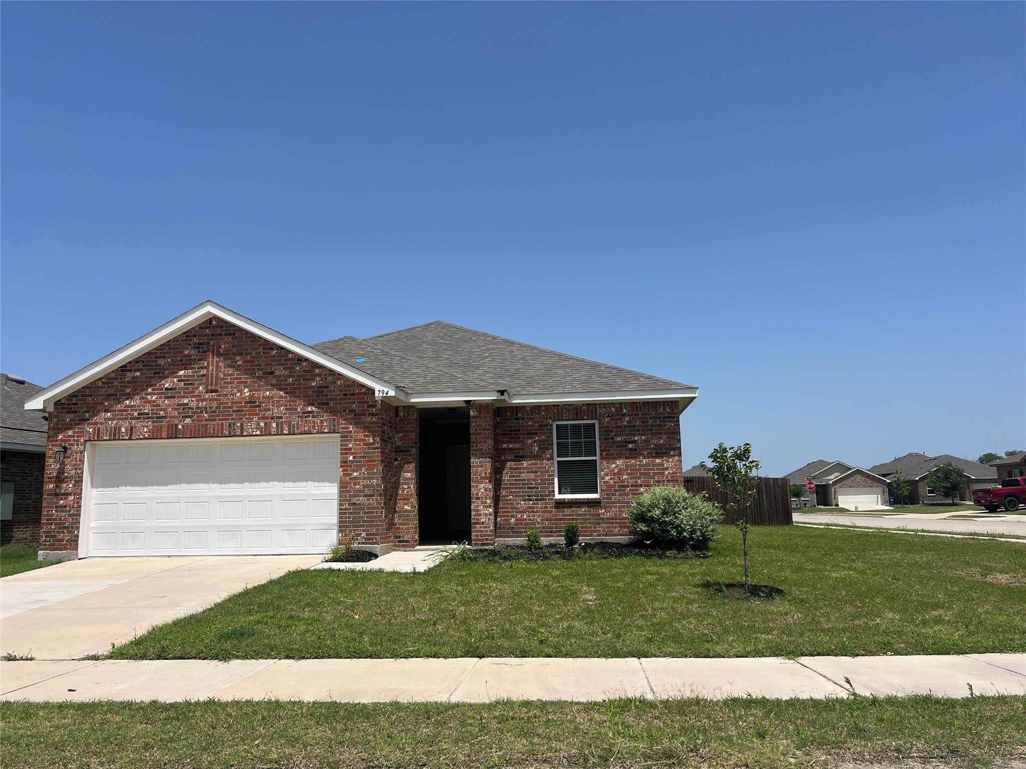 794 Yorkshire Drive – photo 1