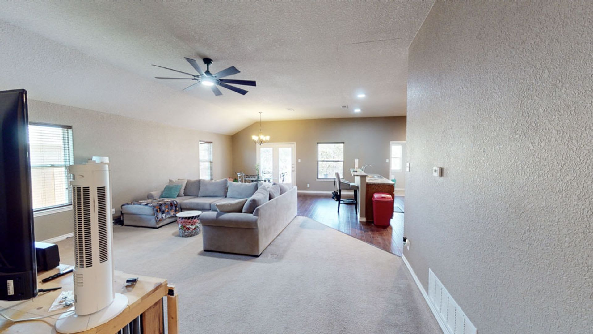 Limited Time Move In Special Two Weeks Free Rent Spacious 3 Bedroom 2 Full Bath With Attached 2 Car Garage Single Family Home In Desired Good Night Ranch – photo 4
