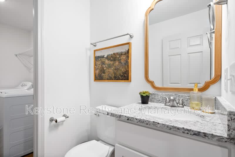 933 Center Road – photo 3