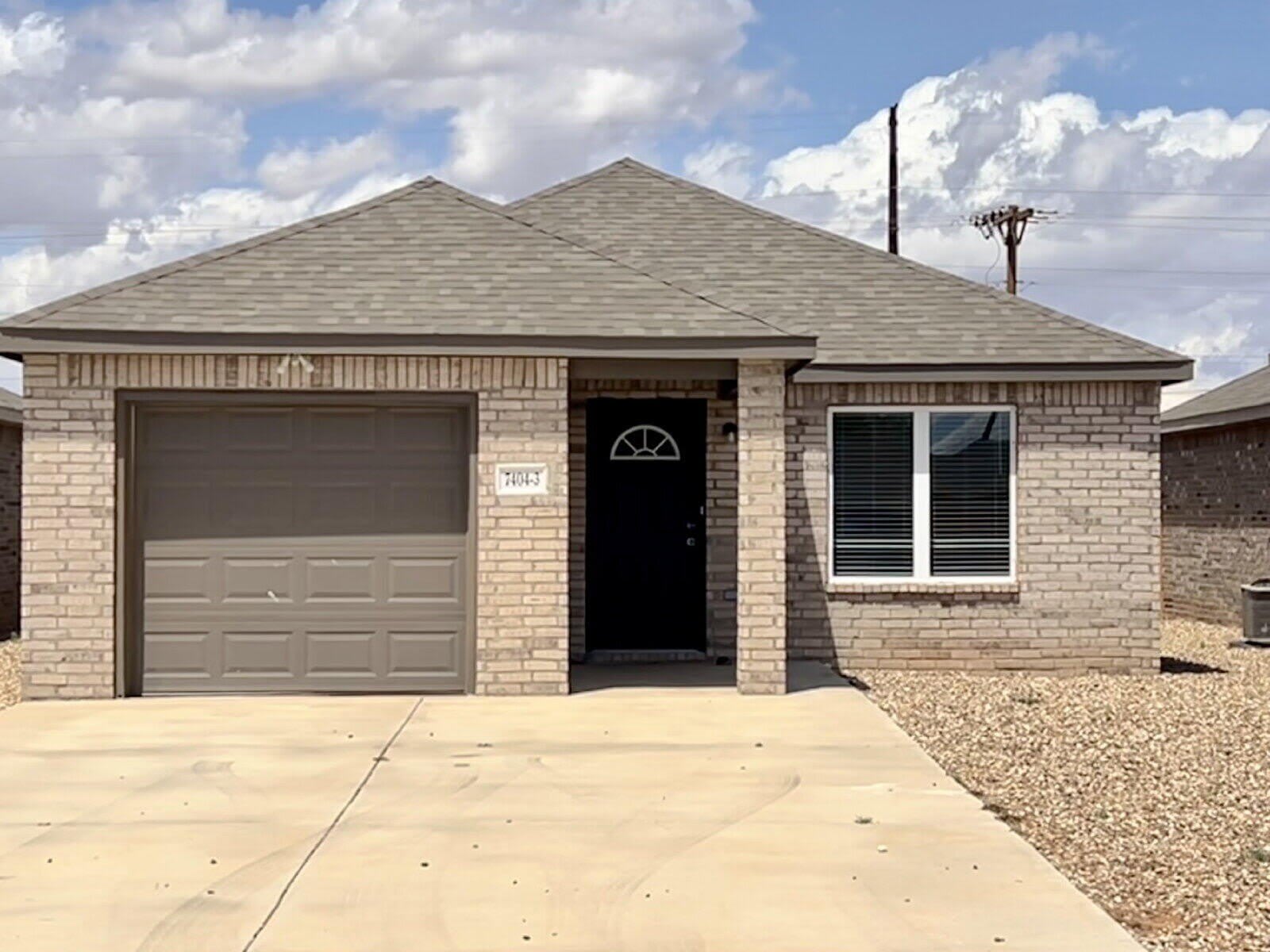 7404 5th Street – photo 1