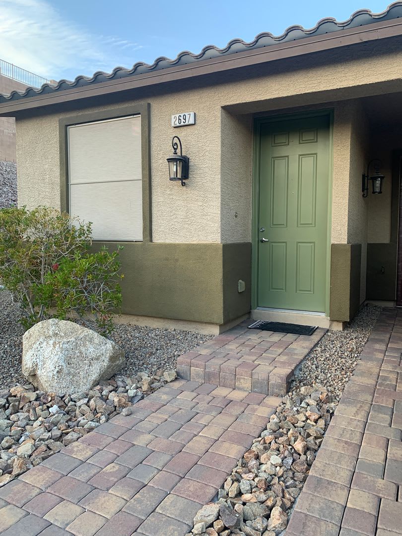 Upgraded Townhome – photo 1
