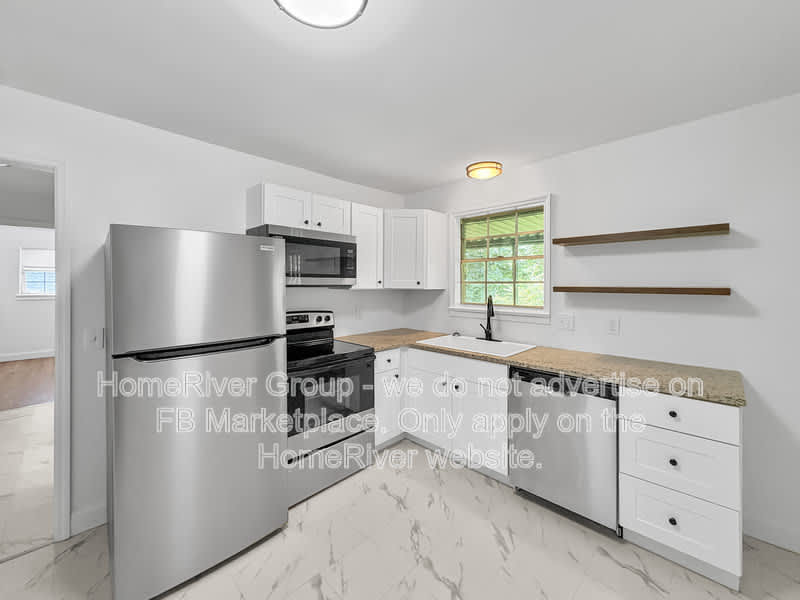 220 Cliftview Dr – photo 2