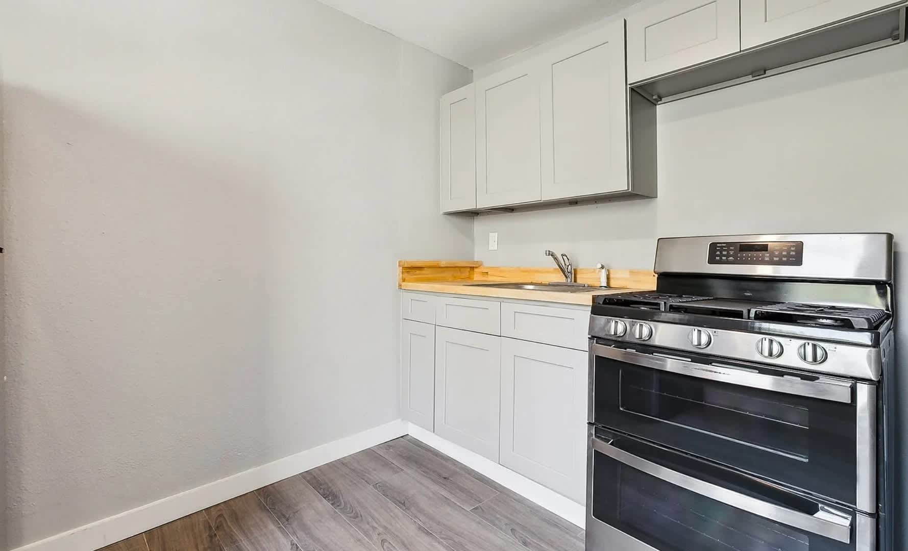 Studio for Rent! – photo 4