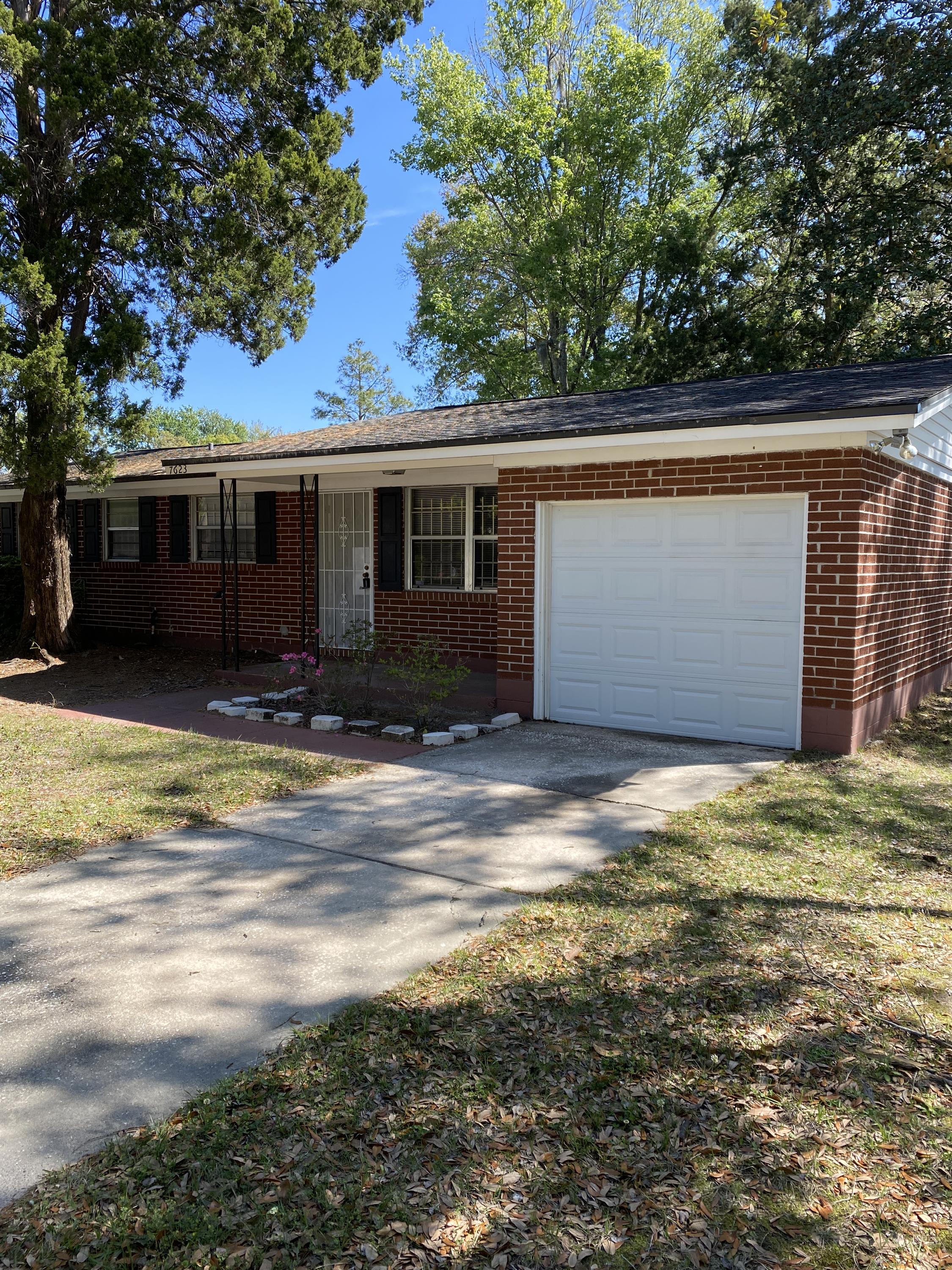 7623 John F Kennedy Drive East – photo 1