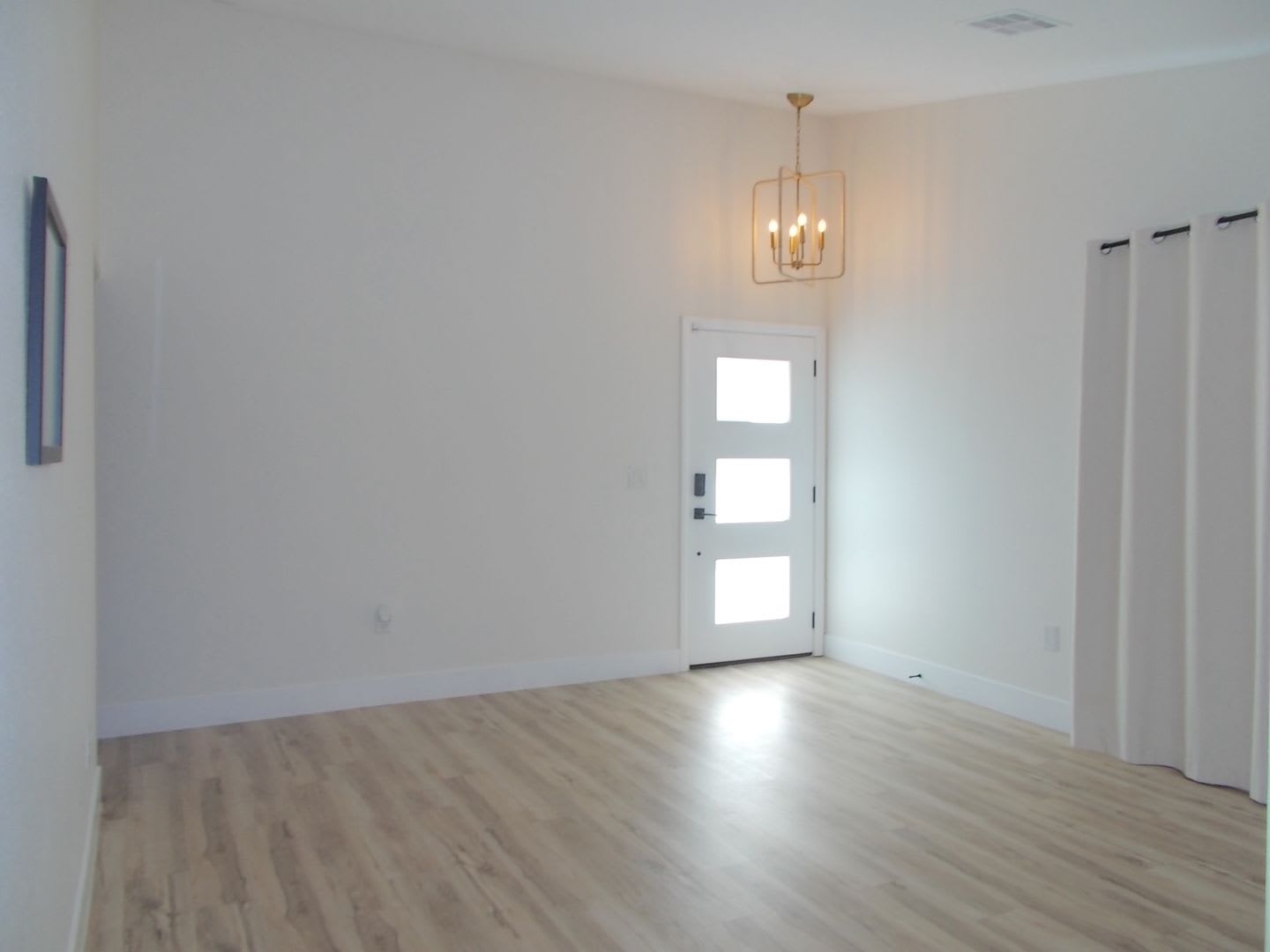 Move-in ready and designed for easy living, this gated community gem has it all! – photo 5