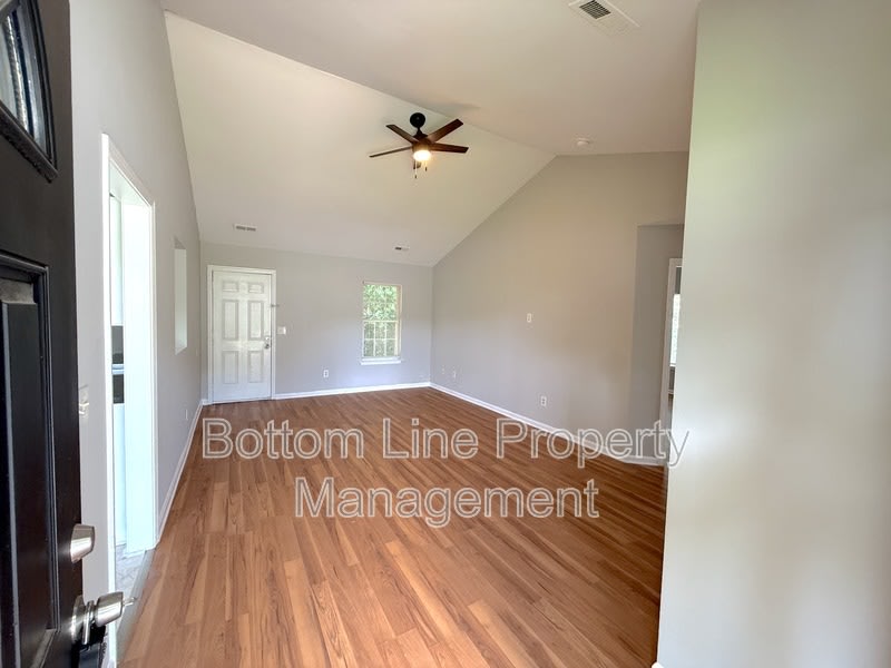 5503 Windy Valley Drive – photo 2