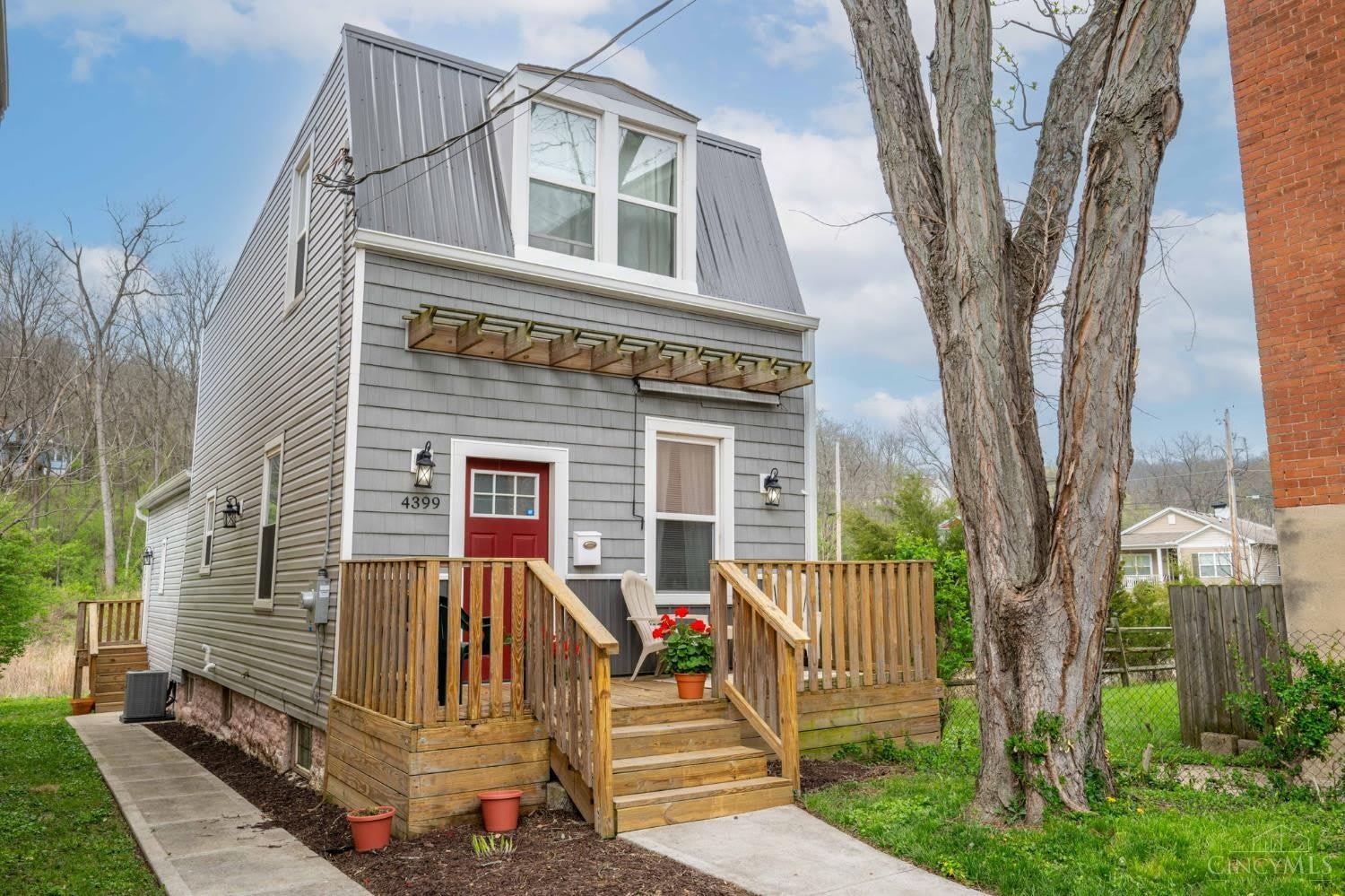 4399 Virginia Avenue – photo 1