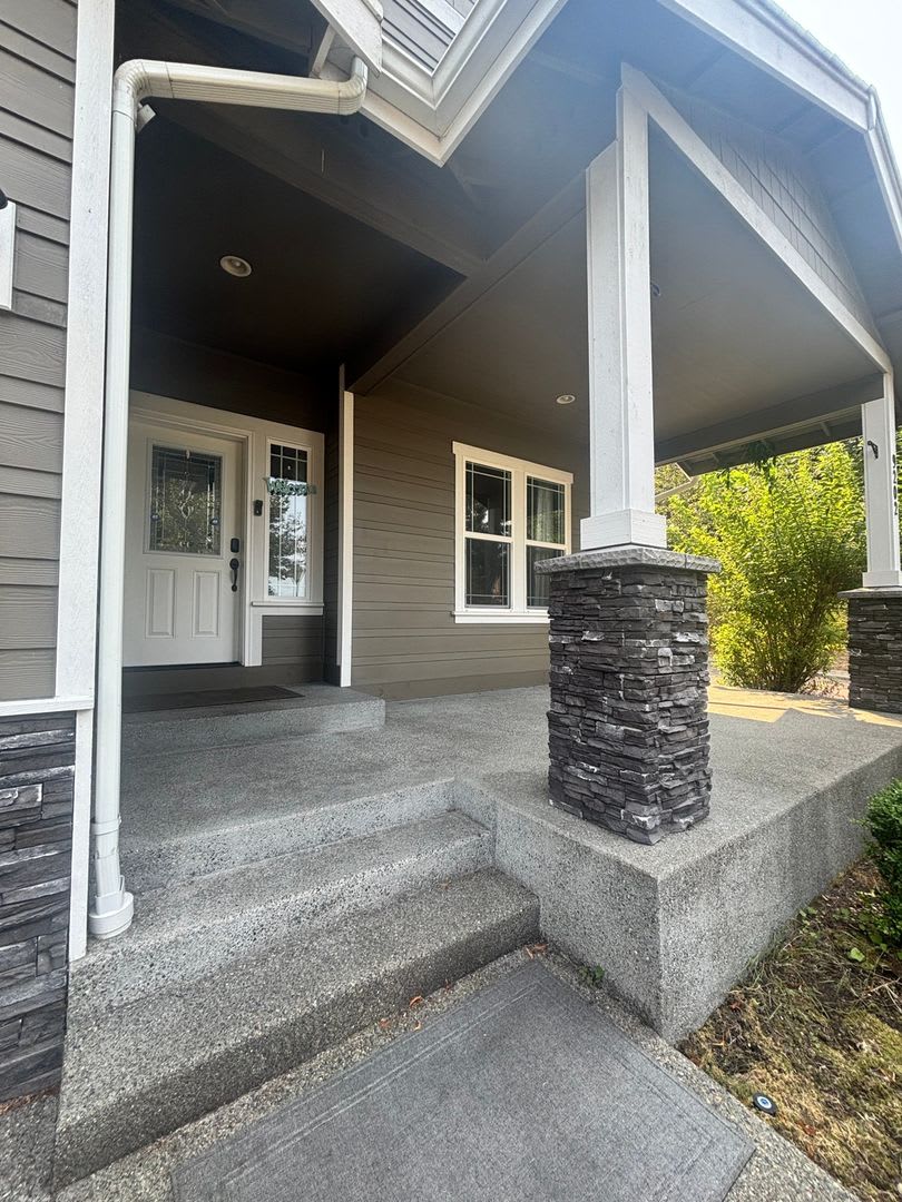 Spacious 4BR House in Graham – photo 5