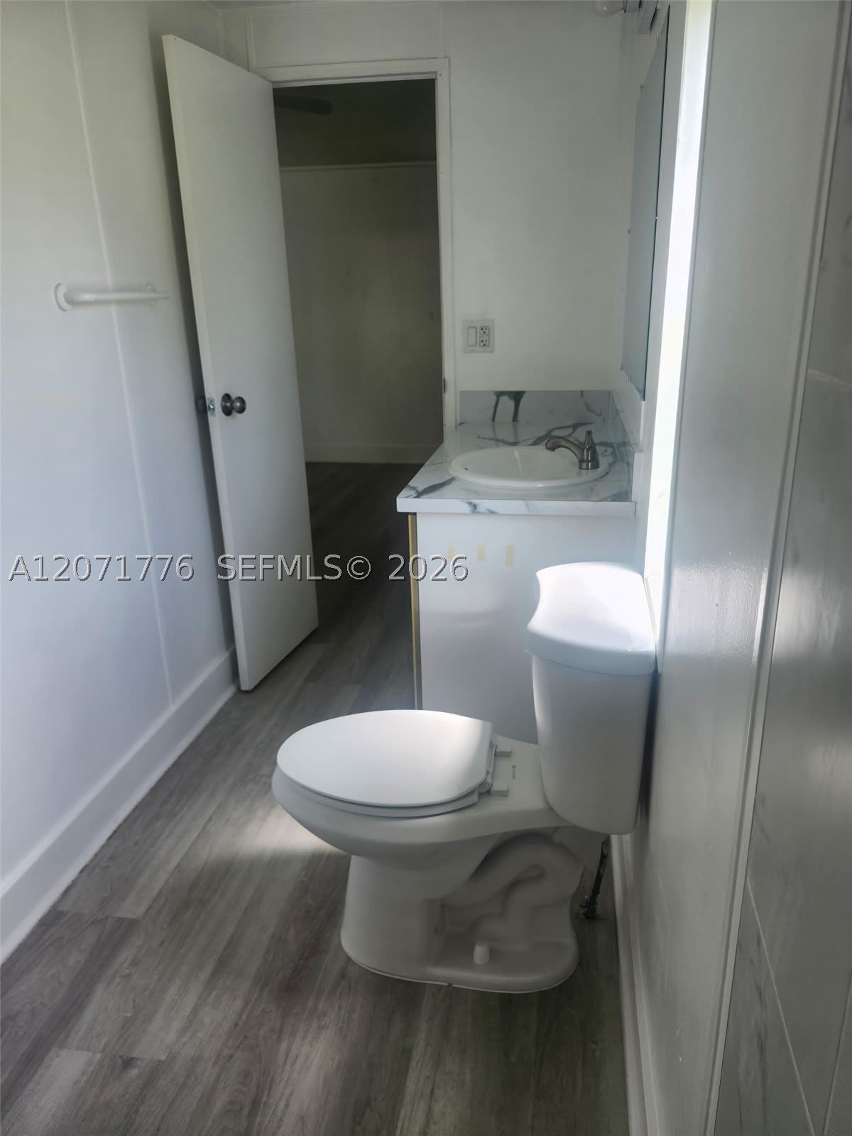 13070 SW 11th St – photo 5