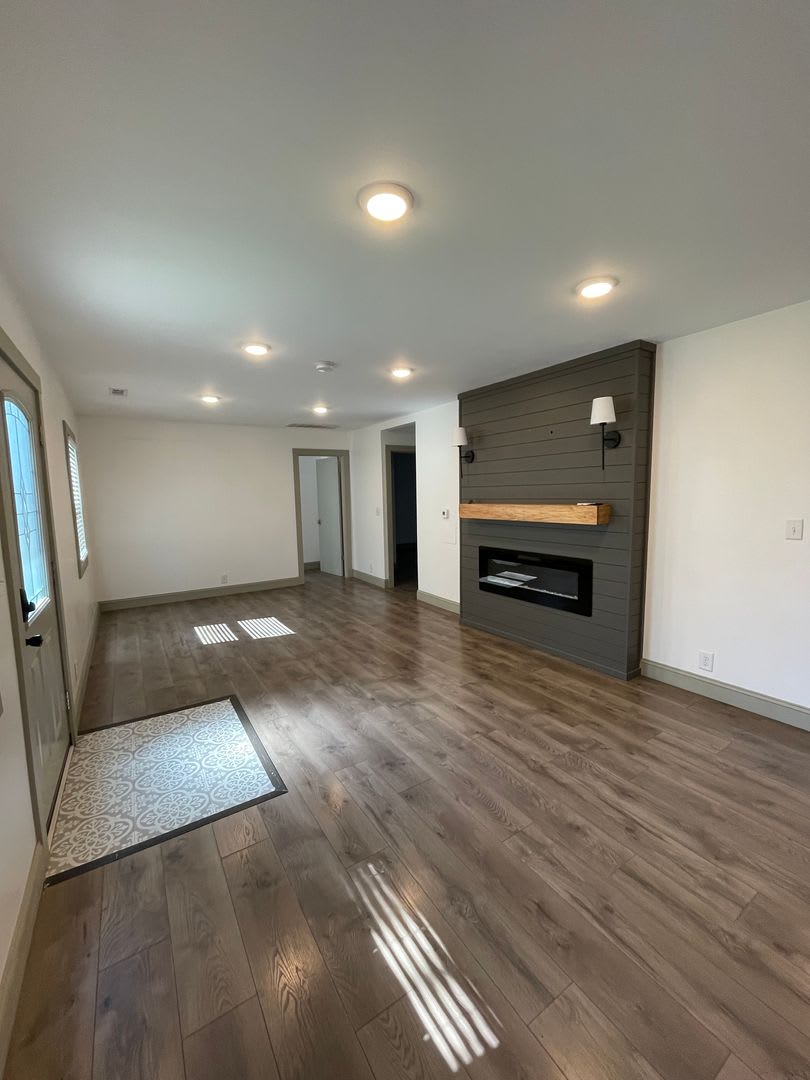 3 Bedroom Single Family Home – photo 1