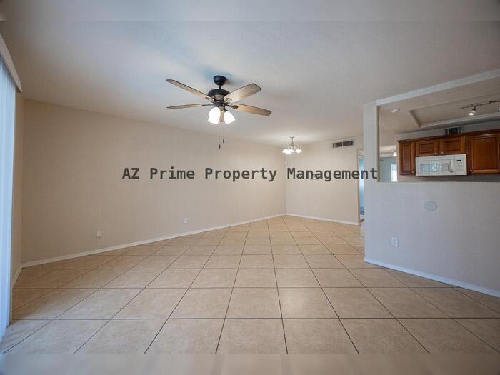 2121 West Royal Palm Road – photo 4
