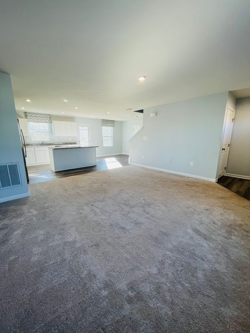 ***HALF OFF FIRST MONTHS RENT*** Single Family Home for Rent in Cobblers Valley! – photo 4