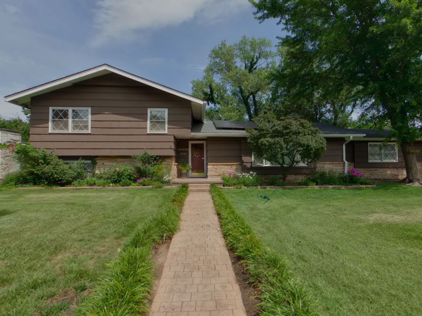 Fully Furnished 5BR Home with Garage & Large Yard – photo 1
