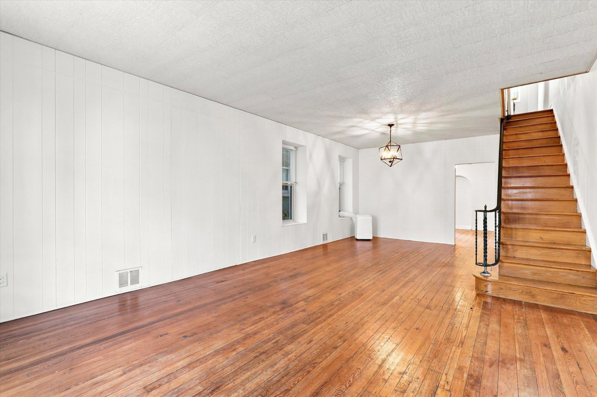 223 WENDOVER Street – photo 3