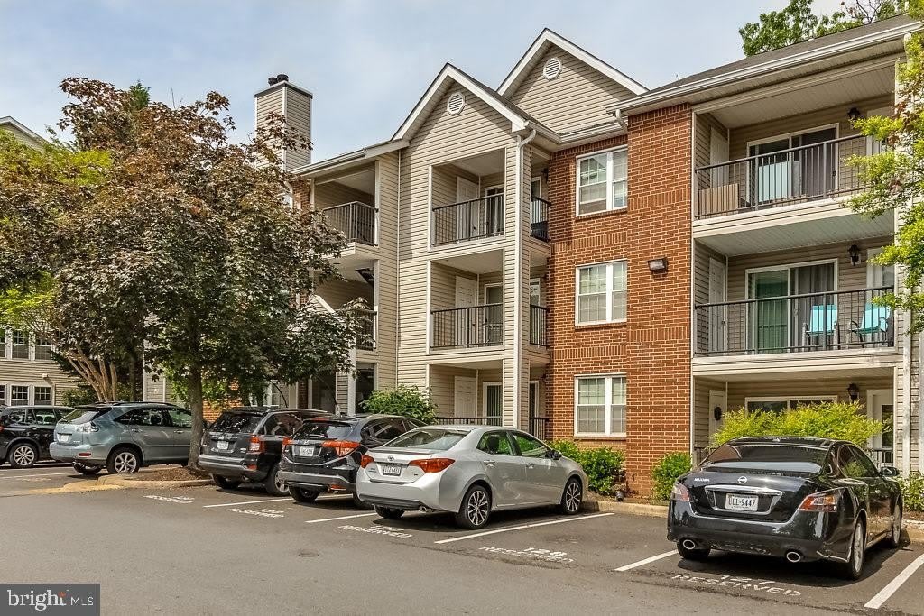 3305 WYNDHAM Circle – photo 3