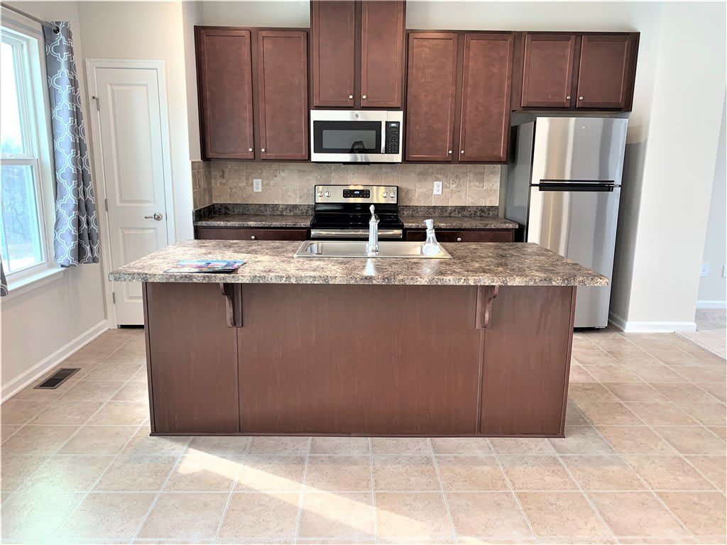 2027 Cade Drive – photo 5