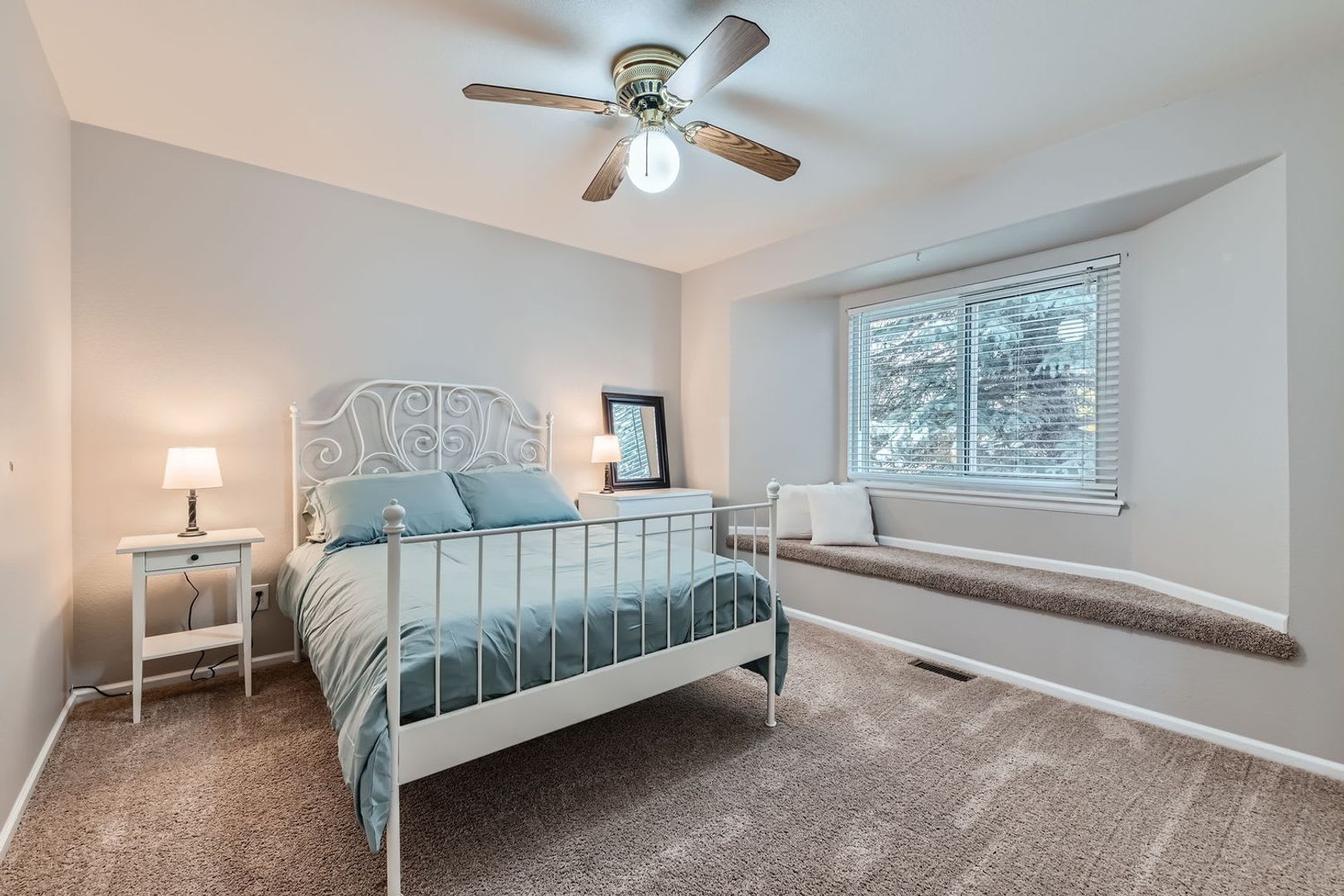 Stunning 4 BDR Fully Furnished Home in Broomfield – photo 3