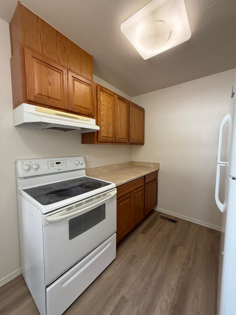 1404 Swift Blvd – photo 5