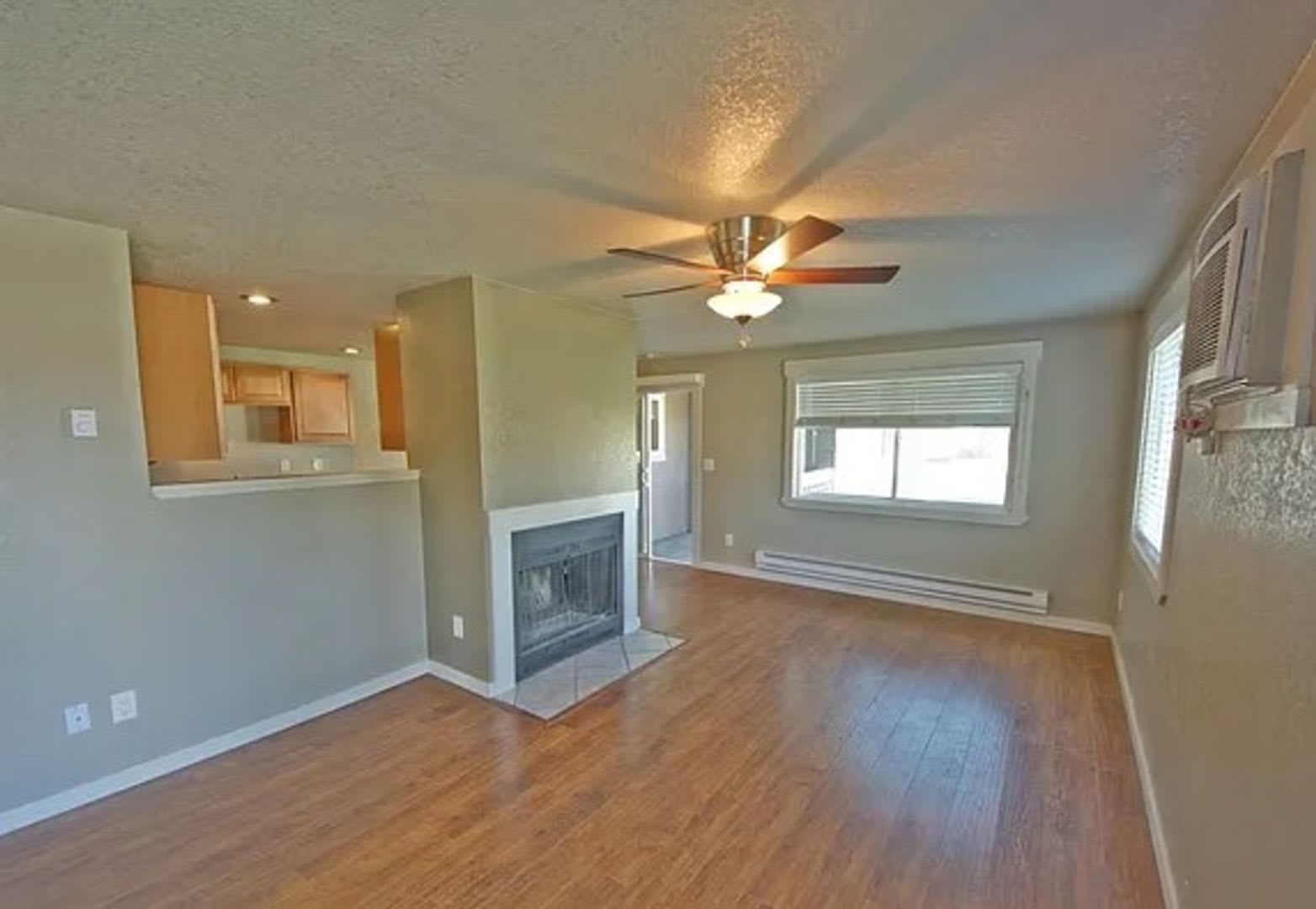 3432 S Constitution Way – photo 2
