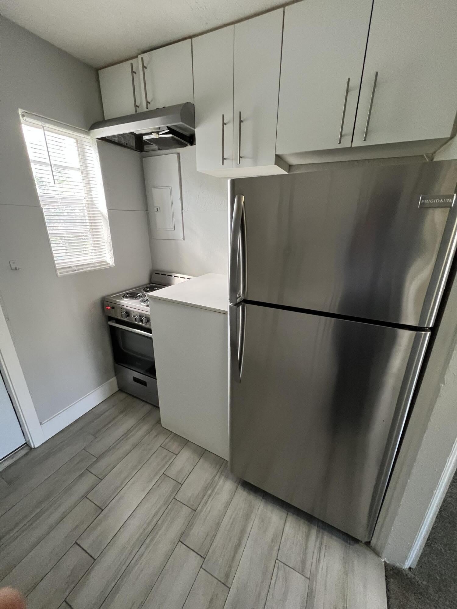 2722 Poinsettia Avenue – photo 5
