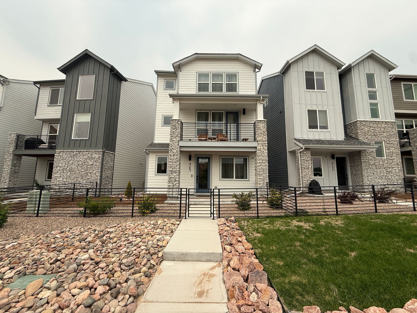 Beautiful 2024-Built 4 Bedroom, 4 Bathroom Home with Pikes Peak Views off Interquest!!! – photo 4