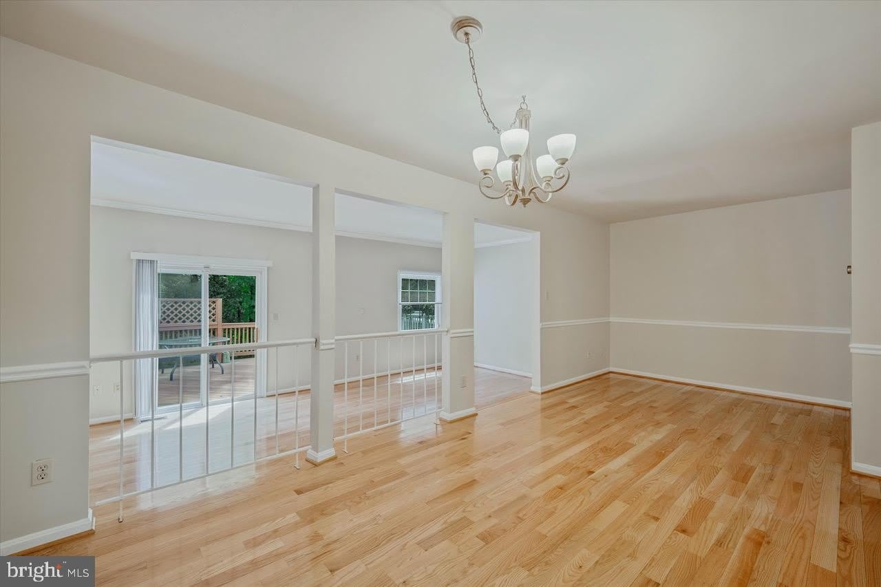 7177 LAKE COVE DR – photo 3