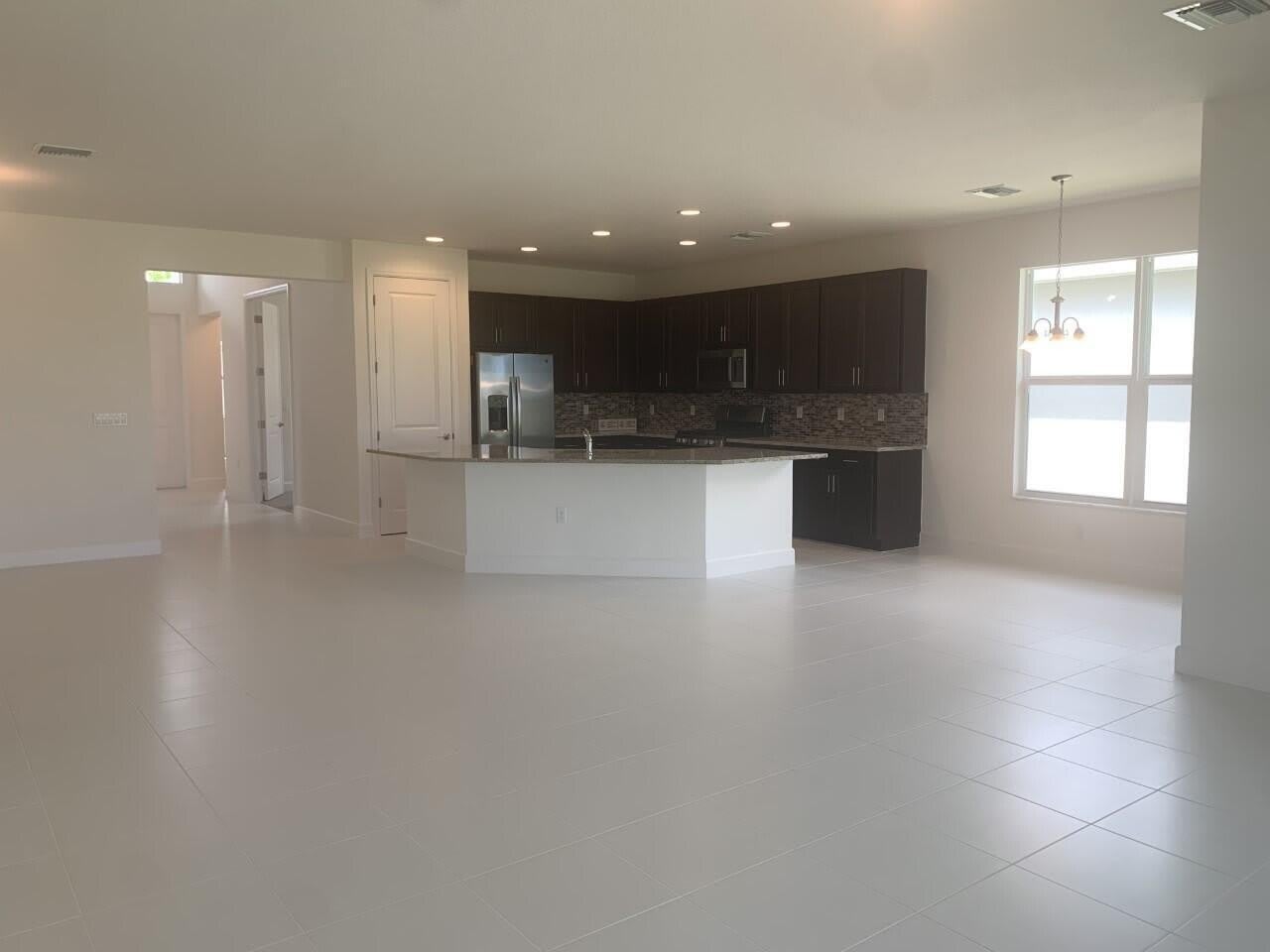 11933 SW Poseidon Way – photo 2