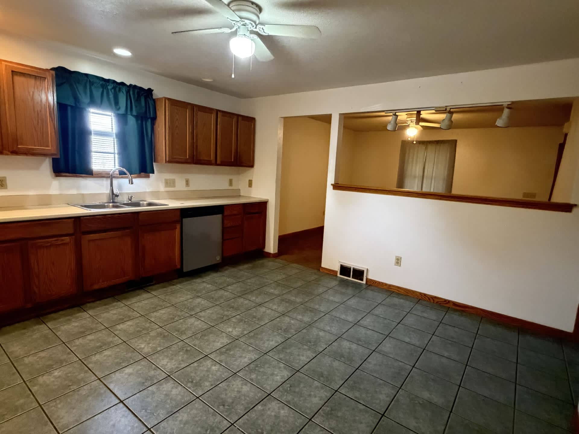 50 North Kimberly Avenue – photo 3