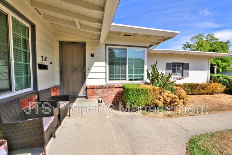 3109-3111 Hampshire Drive – photo 3