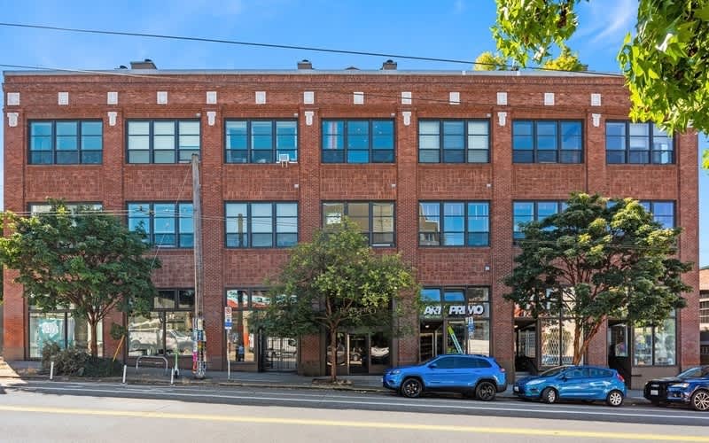 417 E Pine St. – photo 1