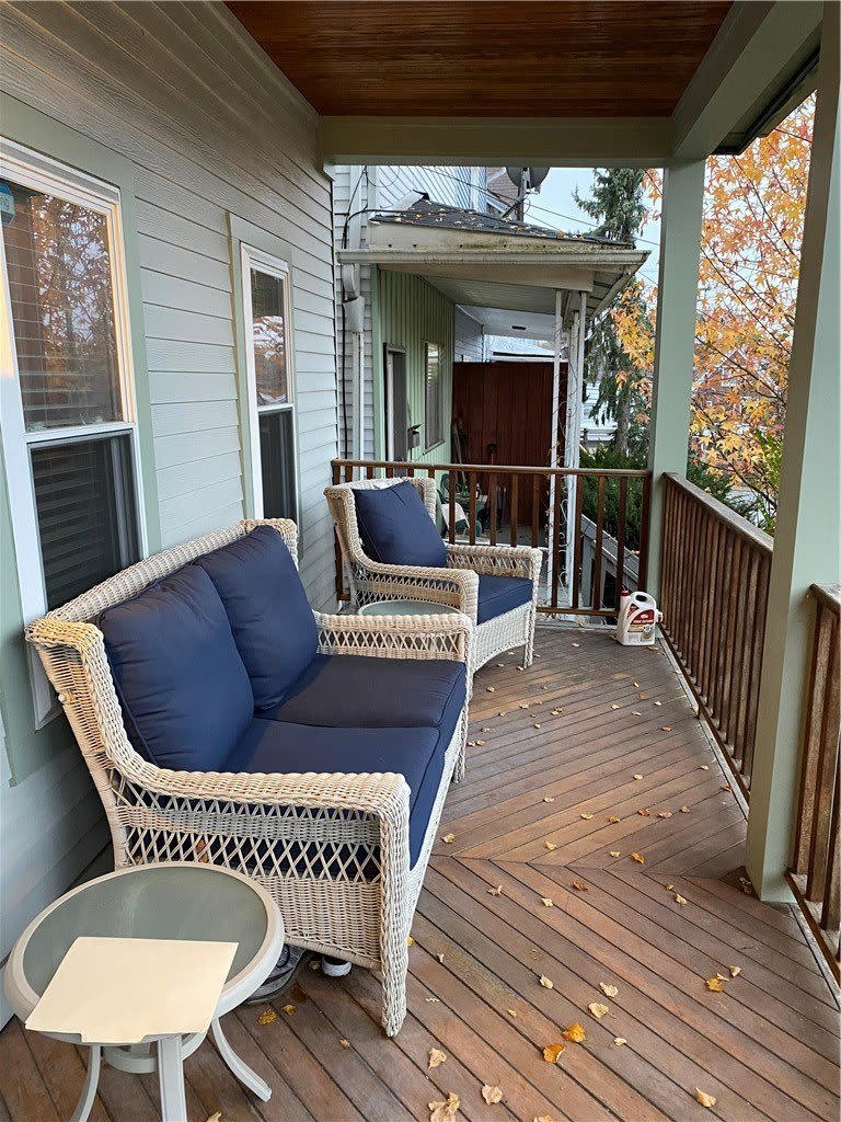 221 Ulysses St – photo 2