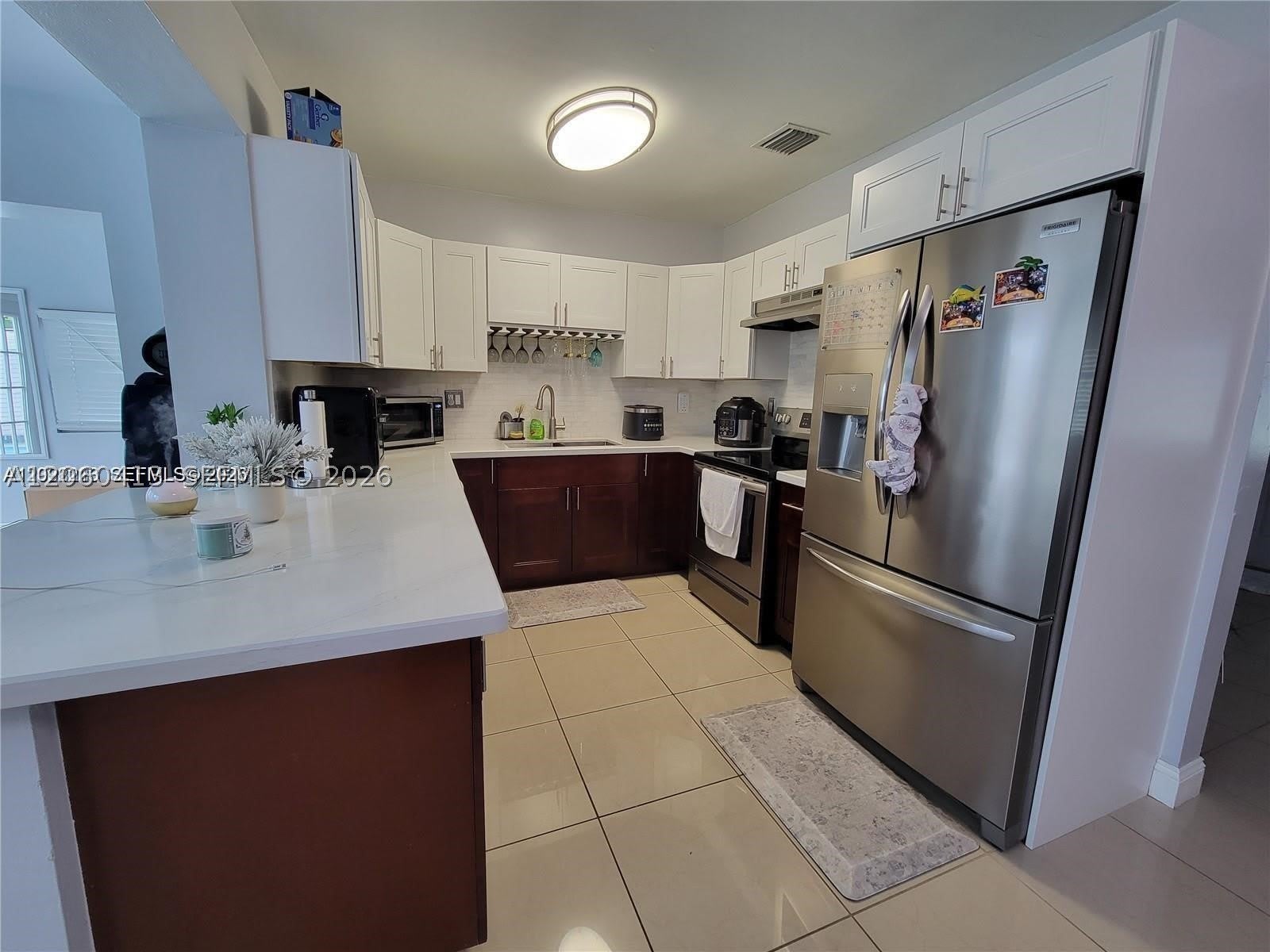 6930 SW 12th St – photo 3