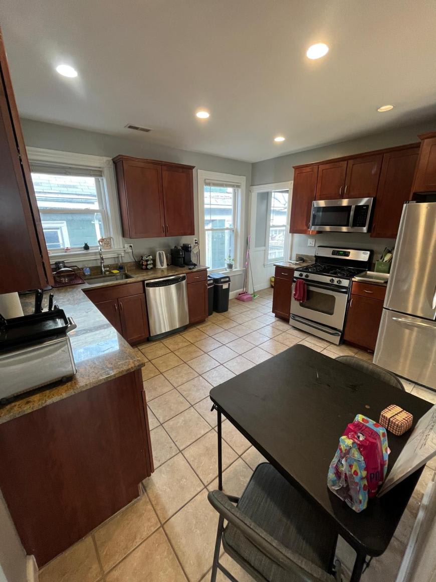 122 Calumet St – photo 1