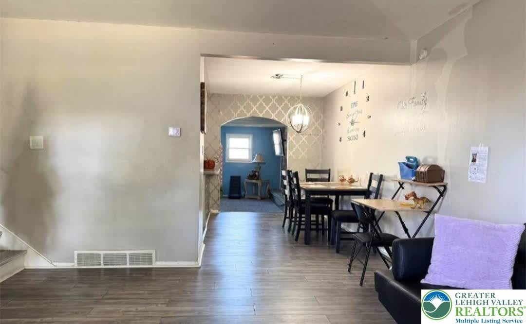 2413 Church Street – photo 4