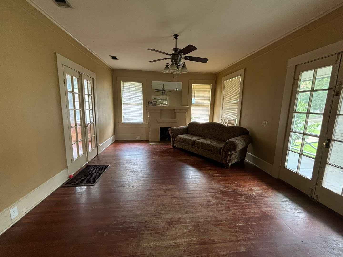 Southern Charm at its best! – photo 4