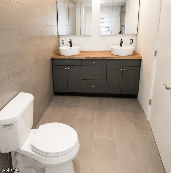 454 Washington St – photo 4