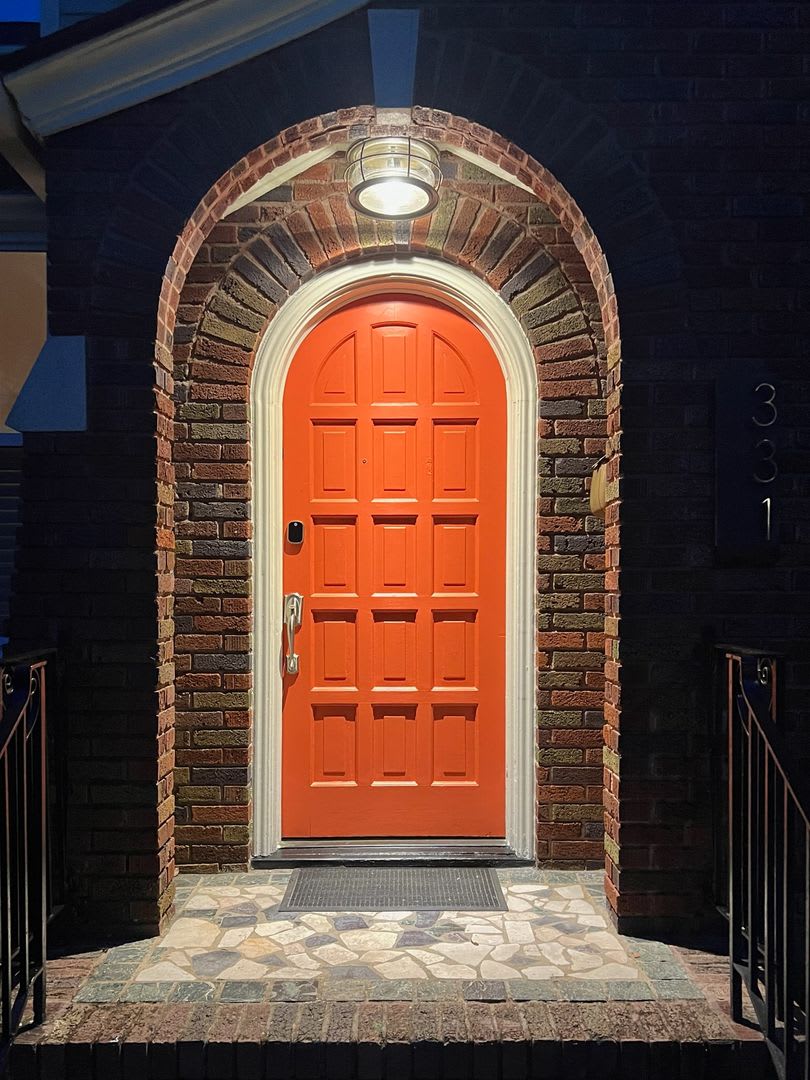 Historic Charm Meets Modern Elegance in Savannah’s Ardmore/Gould Estates – photo 2