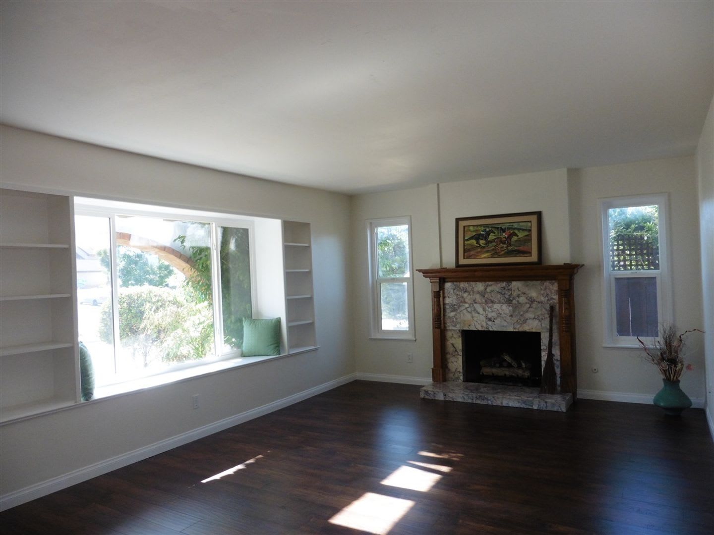 Beautiful 4-Bedroom Home with Central AC and Solar! MUST SEE!!! – photo 5