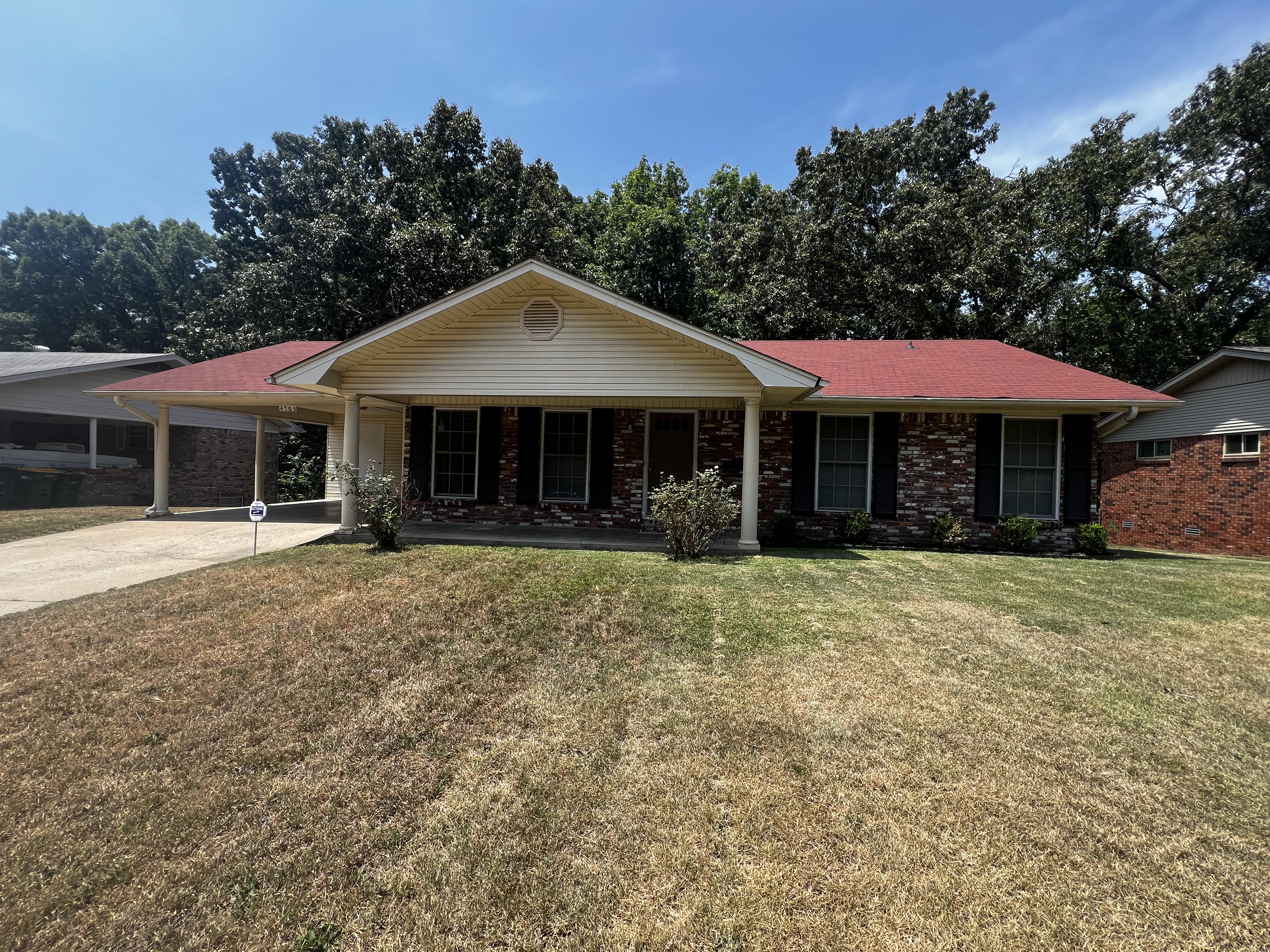 4705 N Cedar St – photo 1
