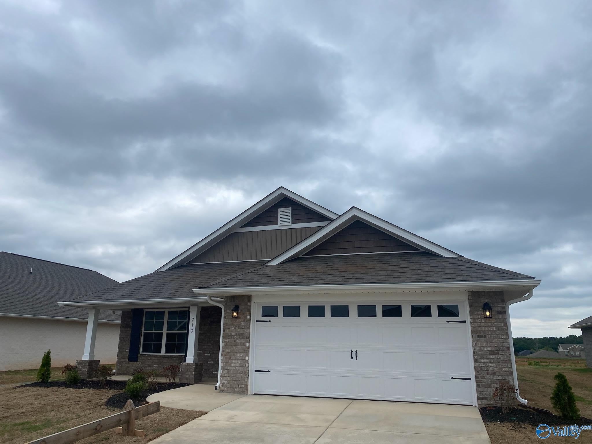 213 Alonzo Toney Drive – photo 2