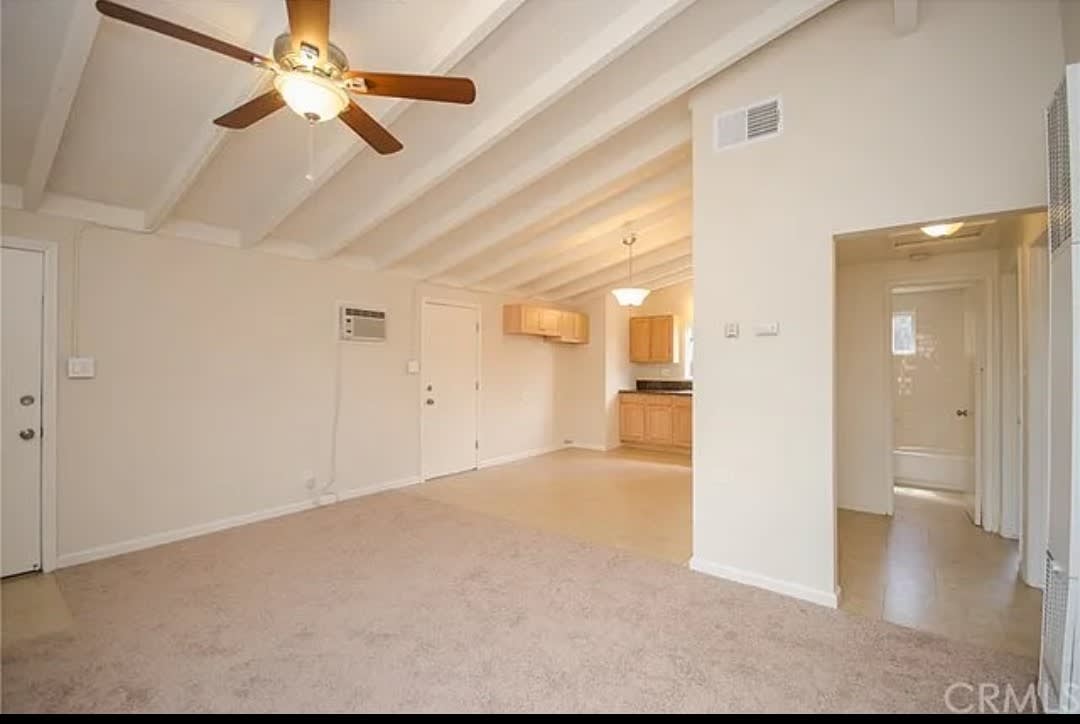 22367 Farragut Avenue – photo 4
