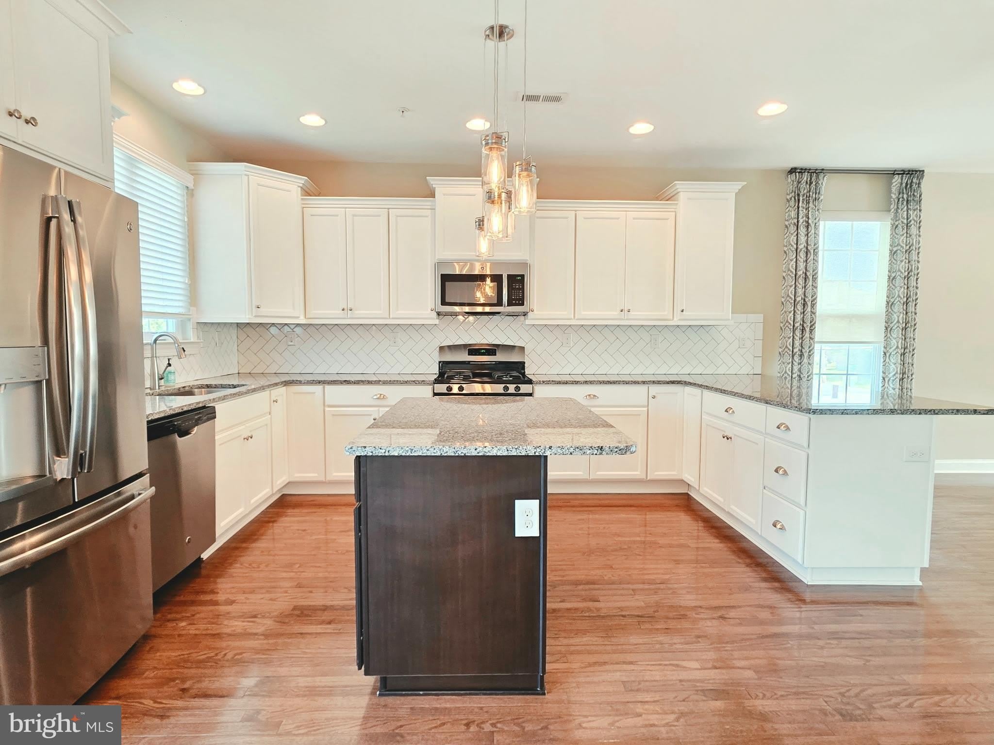 301 W HAMLIN Avenue – photo 3