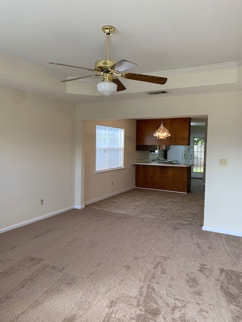 3BD/2B Home in Sawgrass Village – photo 2